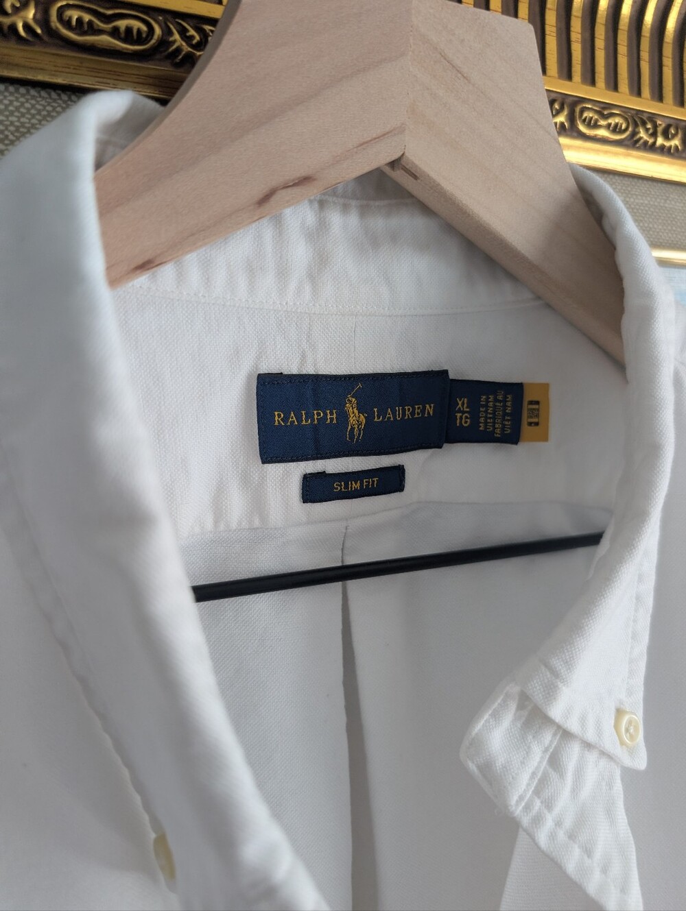 Ralph Lauren White Button-Down Oxford Shirt with Embroidered Pony Logo - Picture 4 of 7